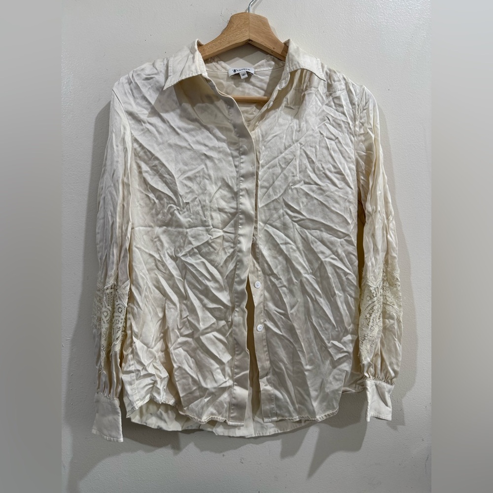LILYSILK Light Cream Lace-Sleeve Button-Down Shirt